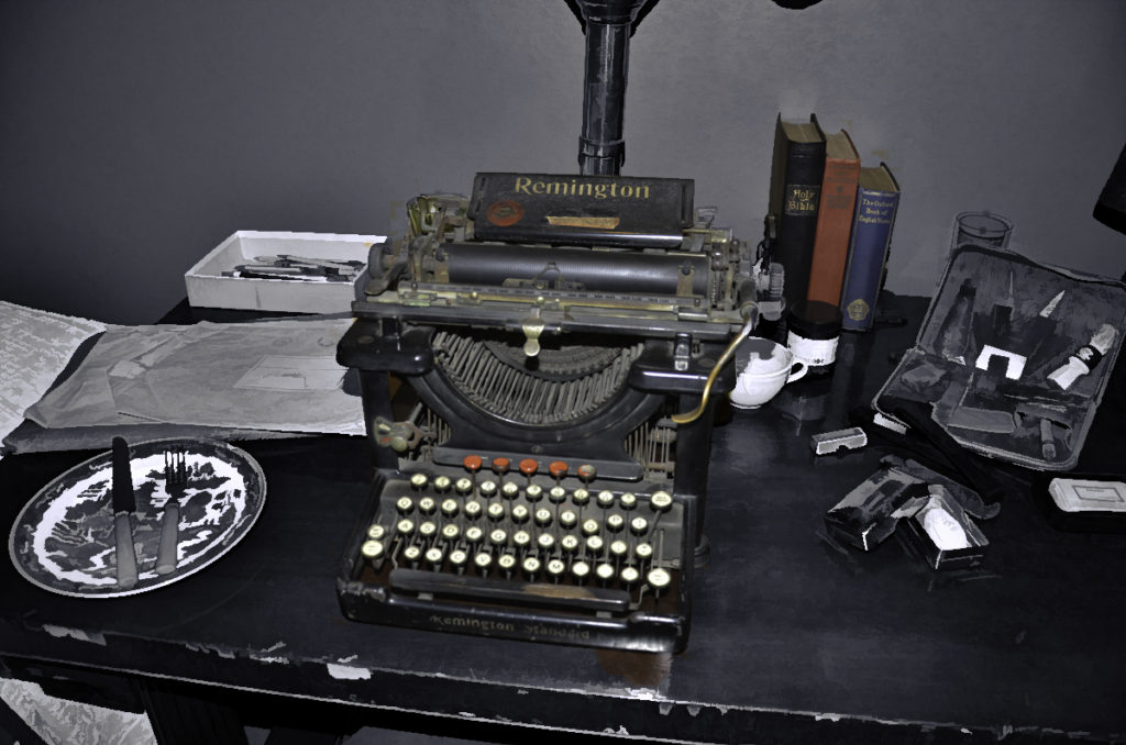 typewrite black and color